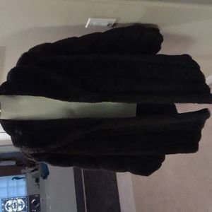 Monterey fashions faux fur long jacket size 8